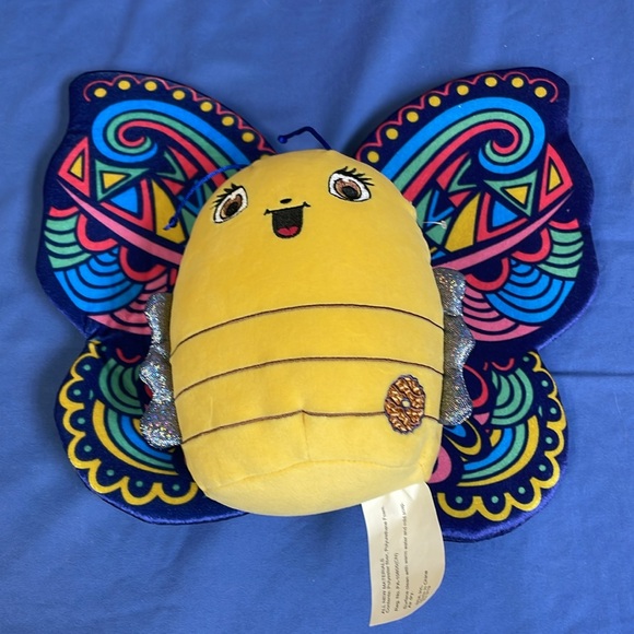 Girl Scouts Butterfly - Plushie, Bracelets, Water bottle, Lights, Zip Bag - Picture 2 of 11
